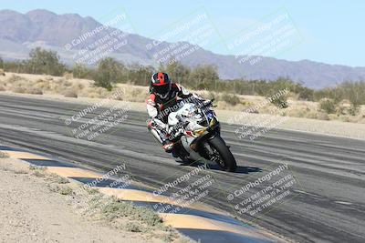 media/Dec-04-2025-Racers Edge (Thu) [[5ebc9f124d]]/3-B Group/3-Session 2 (Turn 7 Inside)/